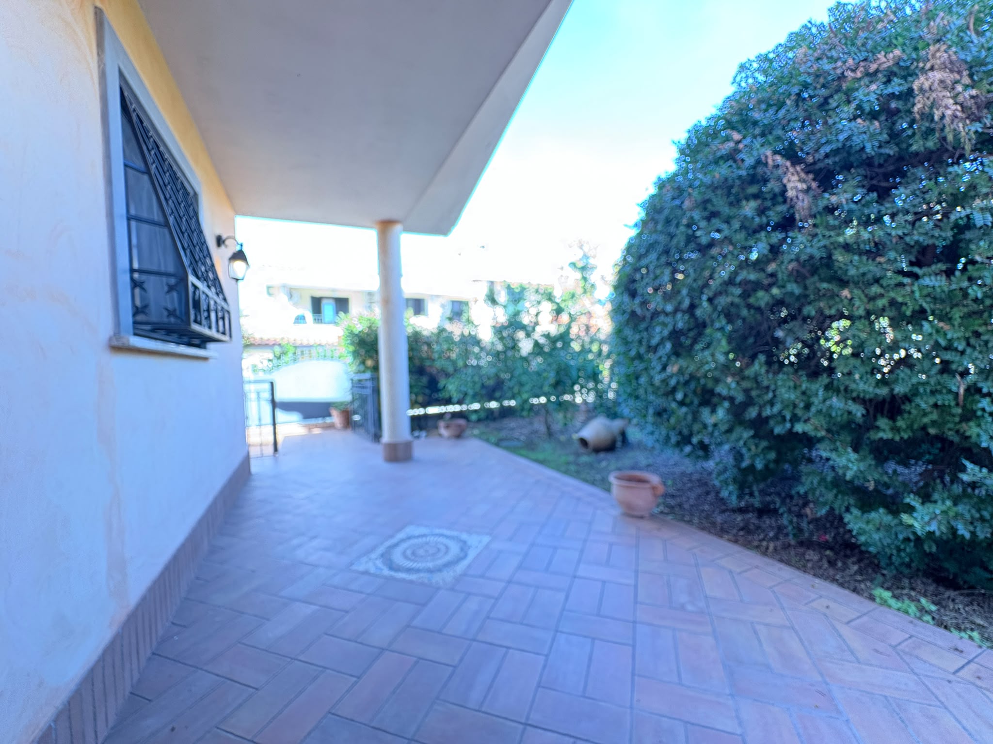 BORMIDA529-Elegante Villa unifamiliare-indipendente-signorile-3 livelli-giardino-portici