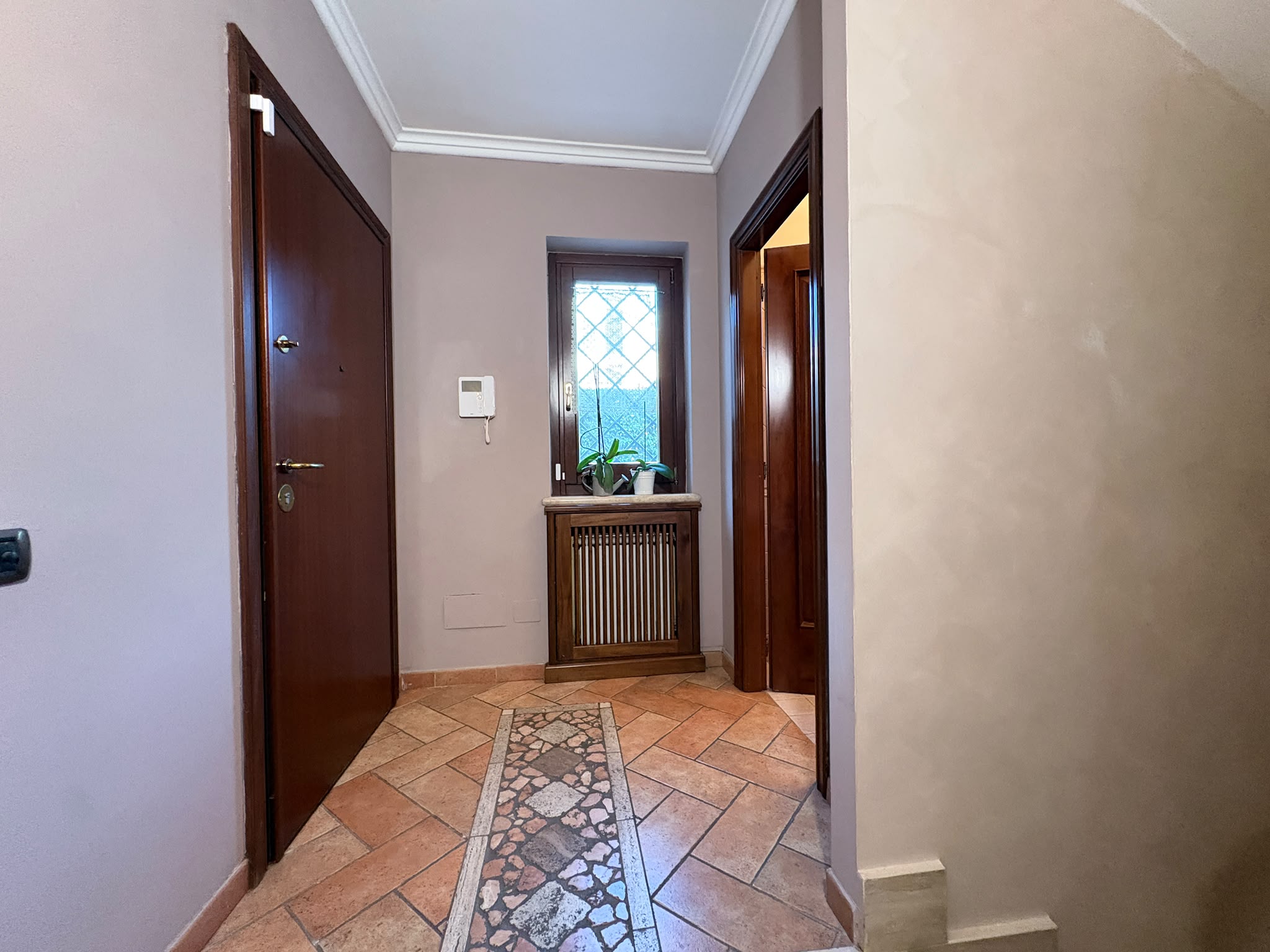 BORMIDA529-Elegante Villa unifamiliare-indipendente-signorile-3 livelli-giardino-portici