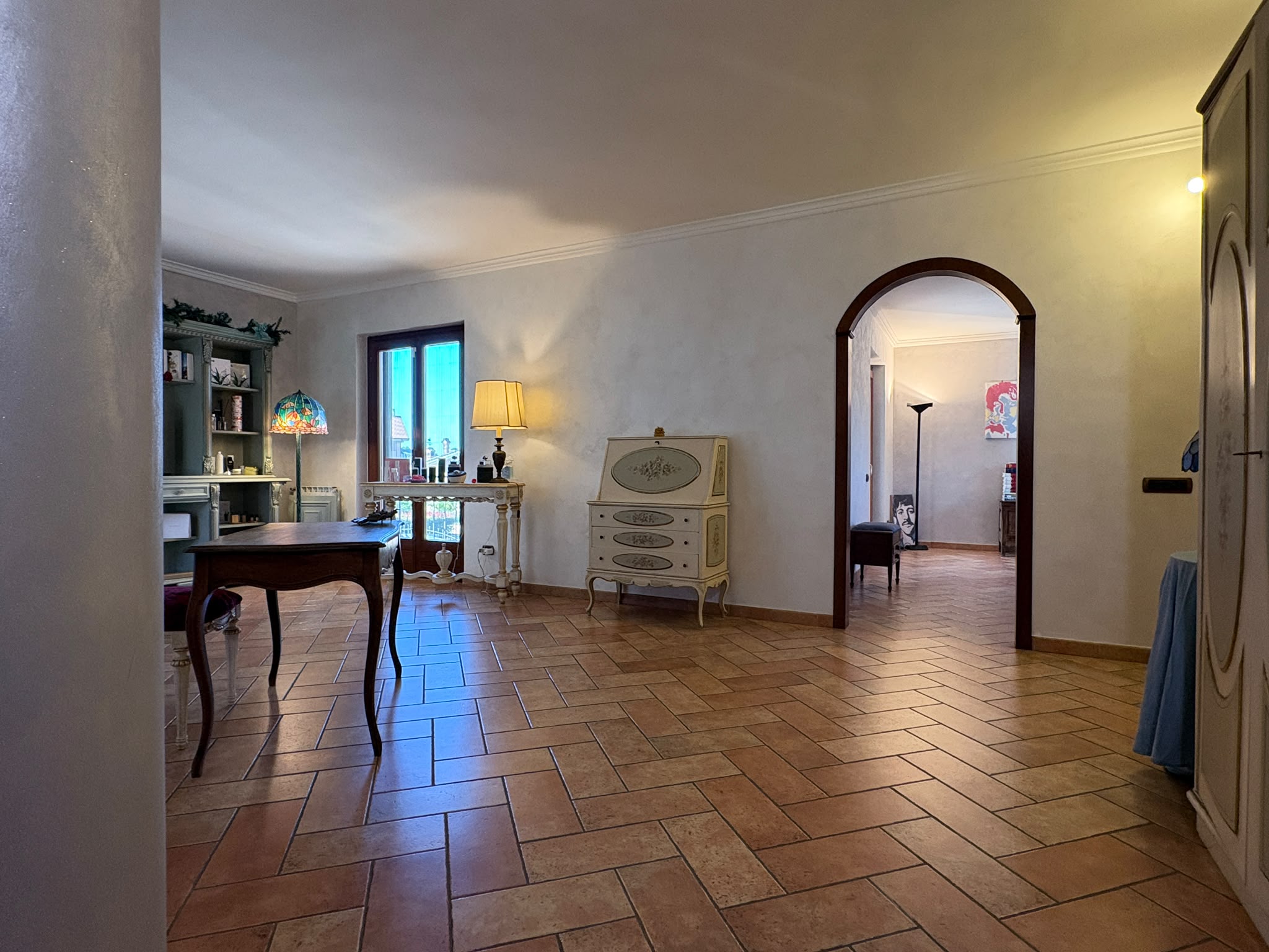 BORMIDA529-Elegante Villa unifamiliare-indipendente-signorile-3 livelli-giardino-portici