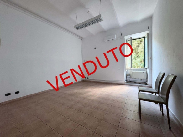 MATTEOTTI179-Centralissimo e Ampio quadrilocale luminoso e caratteristico
